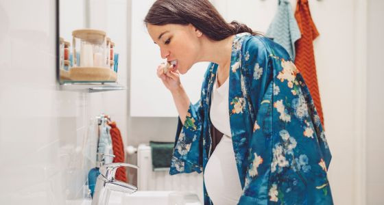 Prendre soin de ses dents et de ses gencives pendant la grossesse