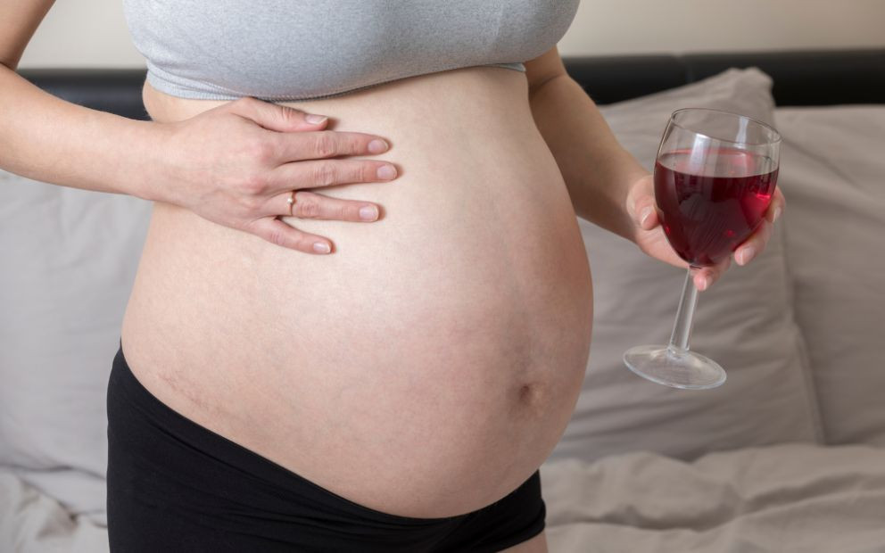 Apéro femme enceinte : 3 idées de cocktails pour la grossesse